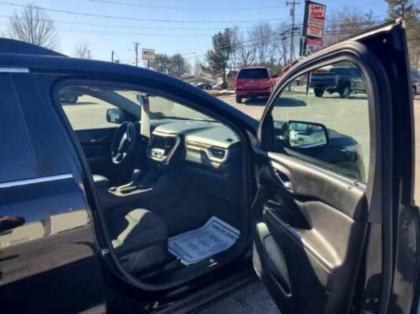 2018 Black GMC Acadia with an 4 Cylinder engine, AUTOMATIC transmission, located at 27 Main St., Norway, MD, 04268, (207) 743-0900, 44.199795, -70.530807 - 2018 GMC Acadia SLE2 AWD4cyl, Pw, Pl, Ps, Heated Seats, A-C Cruise, 3rd Row Seat Clean-------$18,995.00 - Photo#3