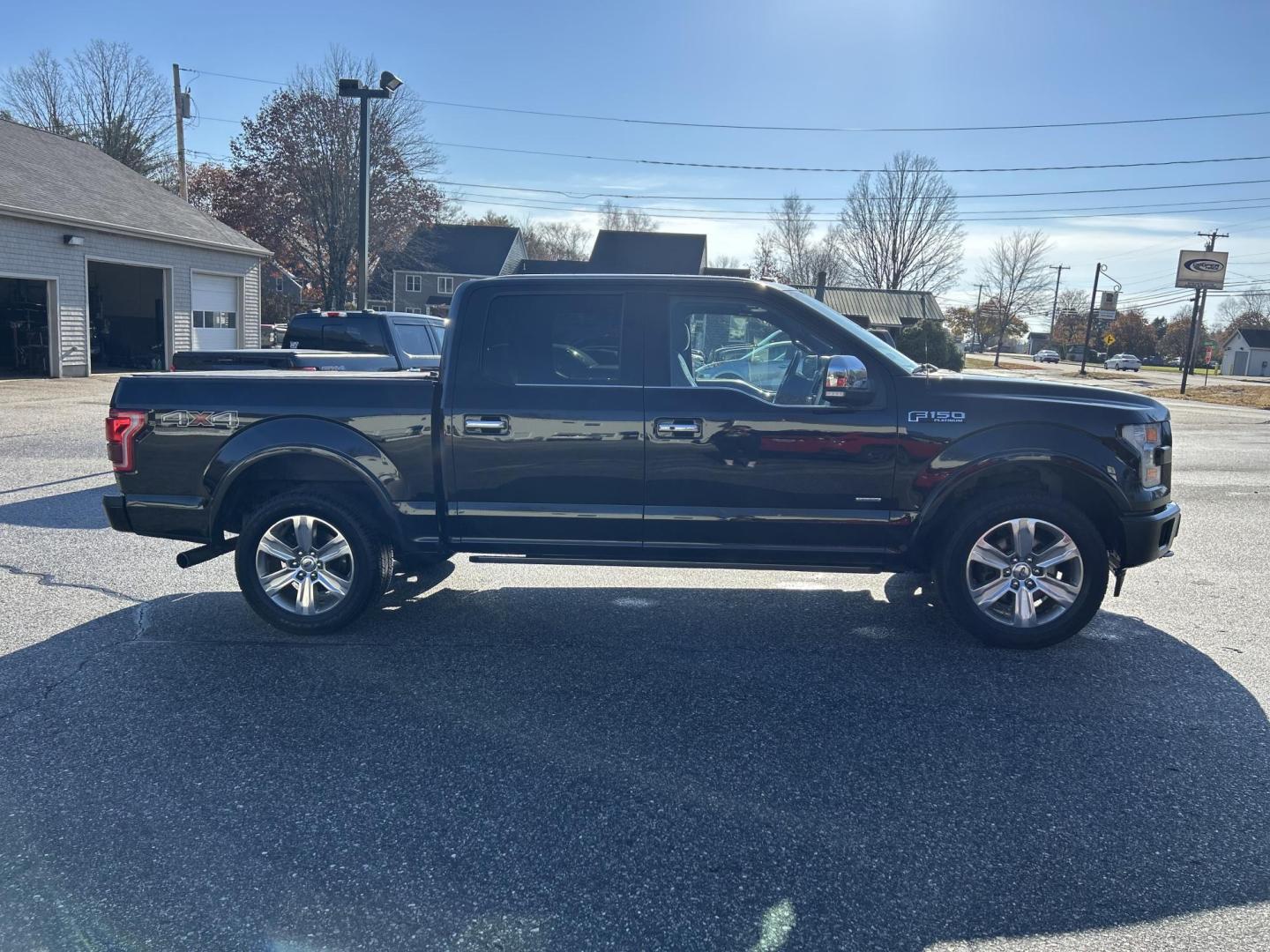 2017 Black /Black Ford F-150 XLT SuperCrew 6.5-ft. Bed 4WD (1FTEW1EG4HF) with an 3.5L V6 TURBO engine, 6A transmission, located at 27 Main St., Norway, MD, 04268, (207) 743-0900, 44.199795, -70.530807 - Photo#2