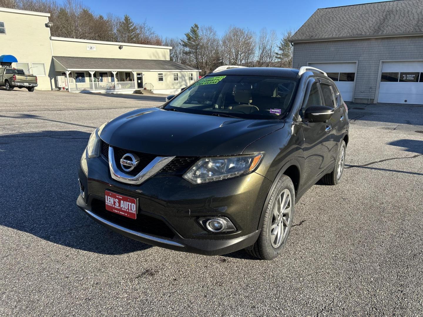 2015 Green /Tan Nissan Rogue S AWD (5N1AT2MVXFC) with an 2.5L L4 DOHC 16V engine, Continuously Variable Transmission transmission, located at 27 Main St., Norway, MD, 04268, (207) 743-0900, 44.199795, -70.530807 - Photo#0