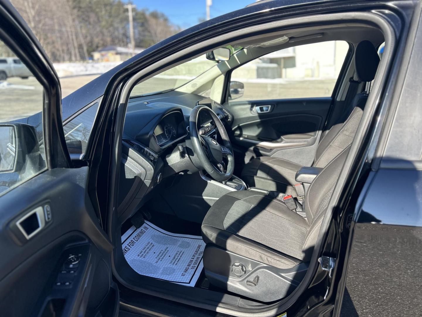 2019 Black /Black Ford EcoSport SE AWD (MAJ6S3GL3KC) with an 2.0L L4 DOHC 16V engine, 6A transmission, located at 27 Main St., Norway, MD, 04268, (207) 743-0900, 44.199795, -70.530807 - Photo#4